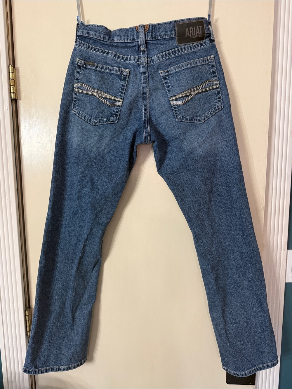 Ariat Men’s Slim Straight Blue Denim Jeans - Picture 3 of 3